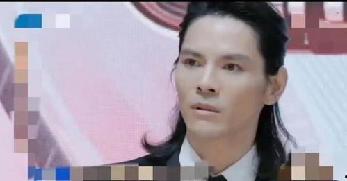 娱乐圈吃瓜的两人是谁啊,揭秘神秘“瓜农”背后的故事